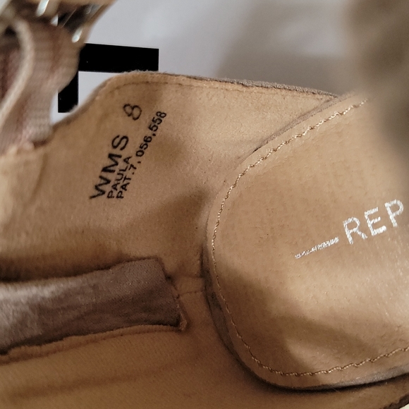 EUC Report Paula Women's Sandals Block Heel Taupe Size 8 - Picture 10 of 13